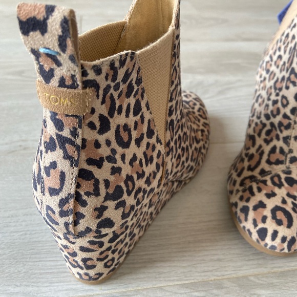 Toms Cheetah Print Kelsey Wedge Bootie - Picture 5 of 5